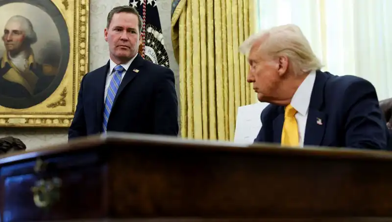 Trump’ın Danışmanı, ABD'de Savaş Planı Sızıntısını Üstlendi: Skandalın Perde Arkası