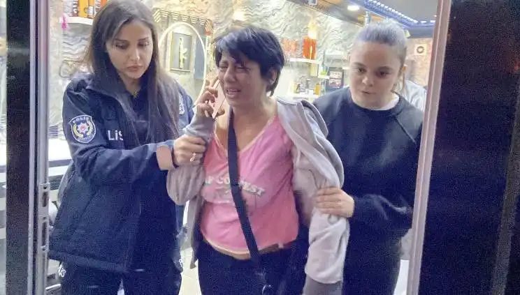 Kadın, Polise "Köpek" Deyip İtti: Olayın Ardındaki Gerçekler