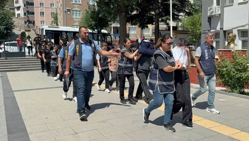 Türkiye'de 12 İl Üzerinden Yürütülen Yasa Dışı Bahis Operasyonu: 21 Tutuklama
