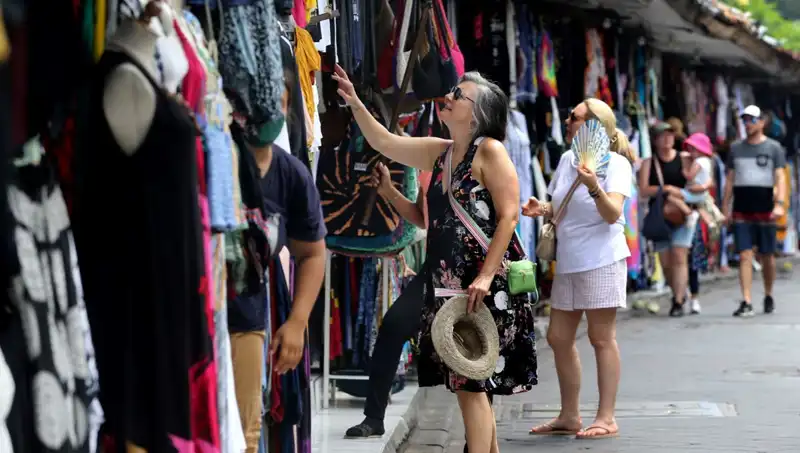 Bali'de Turistlere Kıyafet Yasağı: Ceza Uygulaması Başlıyor!