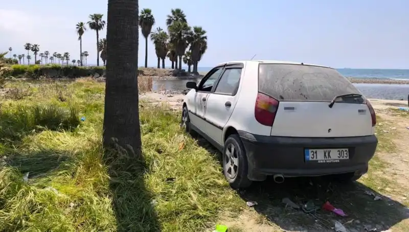 Arabasında Başından Vurulmuş Halde Bulunan Kişinin Gizemli Ölümü
