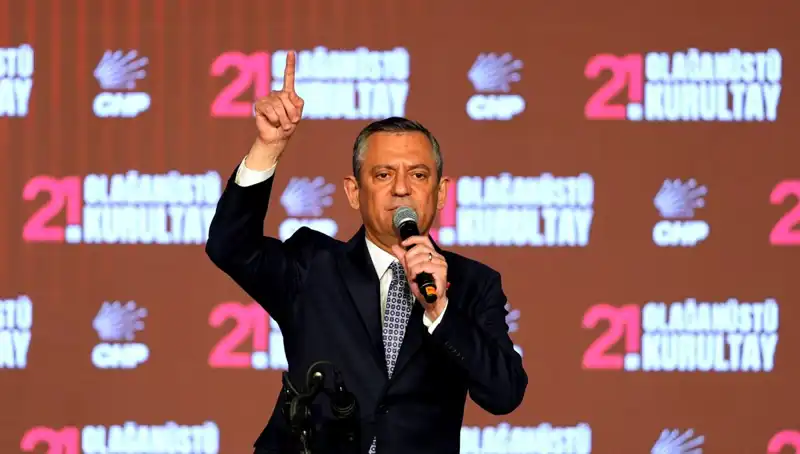 Özgür Özel'in "Cunta" İfadesi Mahkemeye Taşındı: Siyasi Gerginlik Tırmanıyor