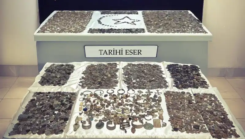 12 Bin 770 Tarihi Eser Sınırda Ele Geçirildi: Kültürel Mirasımıza Kanlı Araçlar mı?